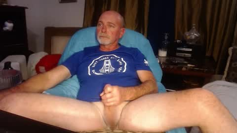 Snapshot of sexjunkie8 chatting on 01.28.25 Sex Junkie online show from 01.28.25