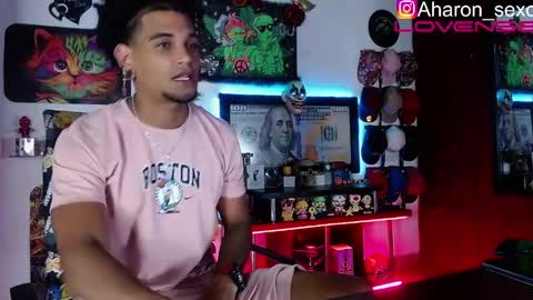 Snapshot of sexo_aharon chatting on 10.17.25 Aharon ravelo online show from 10.17.25