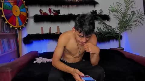 April   18 year and ROSS dick 20cm online show from 11.01.25