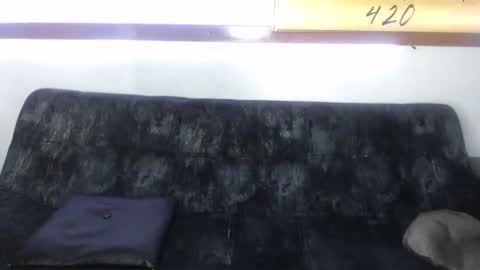 KhidaMilo online show from 02.08.25