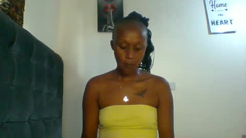 Snapshot of sexsy_sally chatting on 12.11.24 sexsysally online show from 12.11.24