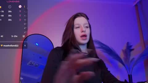 Snapshot of sextezi chatting on 02.13.25 sextezi online show from 02.13.25