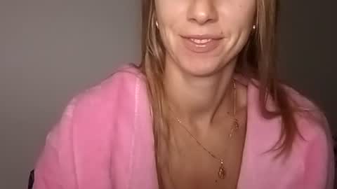 Snapshot of sexualangel chatting on 09.11.25 Verona online show from 09.11.25