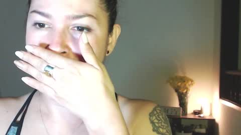 Snapshot of sexwwoman chatting on 12.13.24 CHIARA online show from 12.13.24