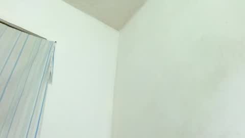 Snapshot of sexx_trip chatting on 12.02.24 Axel online show from 12.02.24