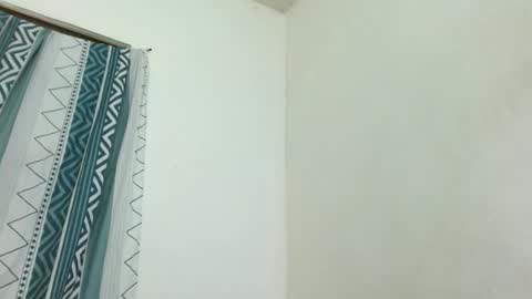 Snapshot of sexx_trip chatting on 01.08.25 Axel online show from 01.08.25