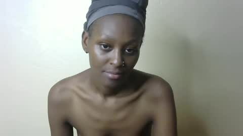 Snapshot of sexxy_bum23 chatting on 02.02.25 sexxy bum online show from 02.02.25