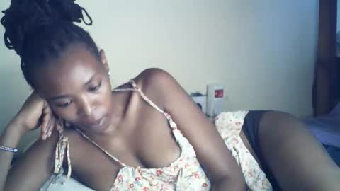 sexxy_curvy23 online show from 04.29.26