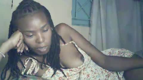 Snapshot of sexxy_curvy23 chatting on 06.23.26 sexxy_curvy23 online show from 06.23.26