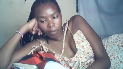Snapshot of sexxy_curvy23 chatting on 06.25.26 sexxy_curvy23 online show from 06.25.26