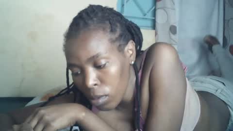 Snapshot of sexxy_curvy23 chatting on 06.30.26 sexxy_curvy23 online show from 06.30.26