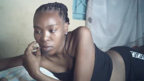 Snapshot of sexxy_curvy23 chatting on 07.14.26 sexxy_curvy23 online show from 07.14.26
