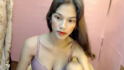 Dahlia online show from 05.15.26