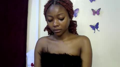 Snapshot of sexxy_divaa chatting on 05.19.26 vicky online show from 05.19.26