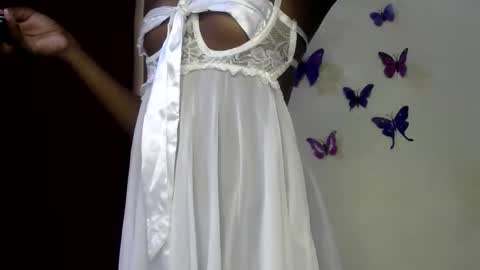 Snapshot of sexxy_divaa chatting on 05.23.26 vicky online show from 05.23.26