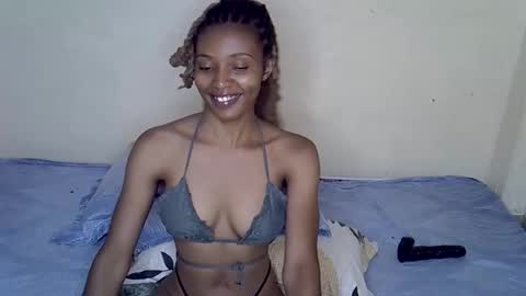 Snapshot of sexxy_tiana chatting on 02.14.26 sexxy_tiana online show from 02.14.26