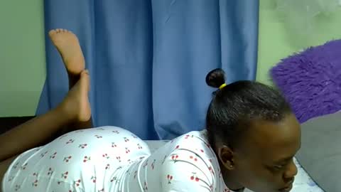 African Queen online show from 04.25.26