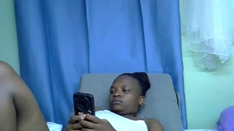Snapshot of sexxybuttie chatting on 05.11.26 African Queen online show from 05.11.26