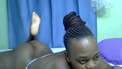 Snapshot of sexxybuttie chatting on 05.19.26 African Queen online show from 05.19.26