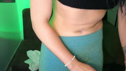  Angie   online show from 04.28.26