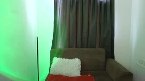  Angie   online show from 05.19.26