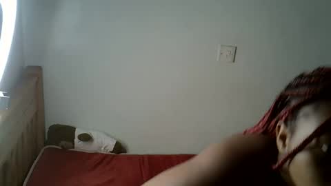 Snapshot of sexxyneil_ chatting on 09.30.25 sexxyneil_ online show from 09.30.25