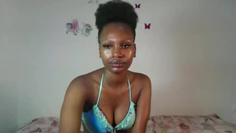 Snapshot of sexxypixie chatting on 04.02.26 sexxypixie online show from 04.02.26