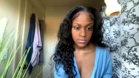 Snapshot of sexxyynini chatting on 03.25.26 sexxyynini online show from 03.25.26