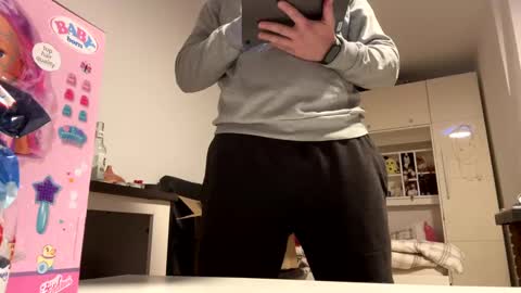 sexy30031986 online show from 12.06.24