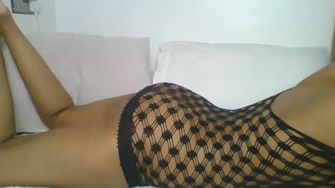 Snapshot of sexy__rhian chatting on 02.11.26 sexy rhian online show from 02.11.26