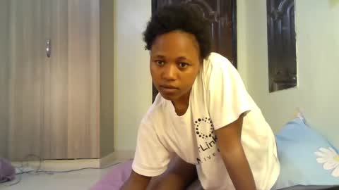 Snapshot of sexy_ariana_2 chatting on 01.18.25 Ariana online show from 01.18.25