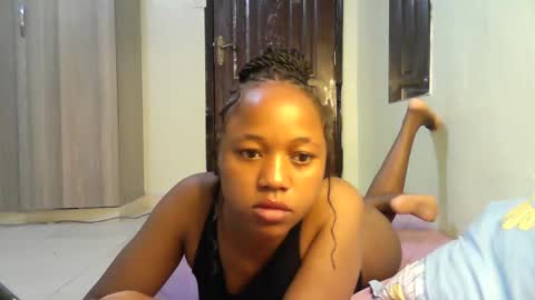 Snapshot of sexy_ariana_2 chatting on 02.13.25 Ariana online show from 02.13.25