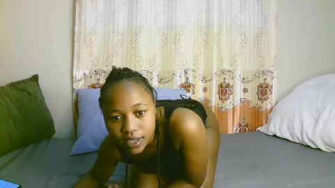 Snapshot of sexy_ariana_2 chatting on 02.27.25 Ariana online show from 02.27.25