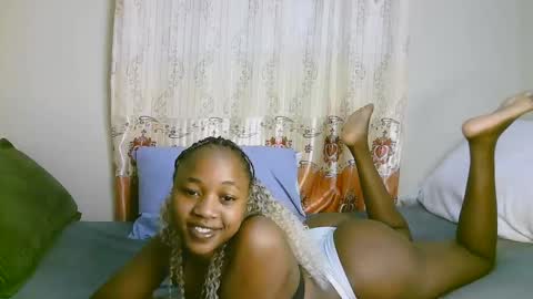 Snapshot of sexy_ariana_2 chatting on 03.03.25 Ariana online show from 03.03.25