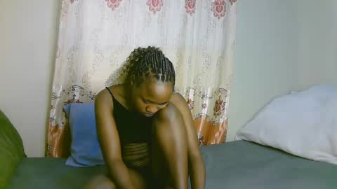 Snapshot of sexy_ariana_2 chatting on 03.05.25 Ariana online show from 03.05.25