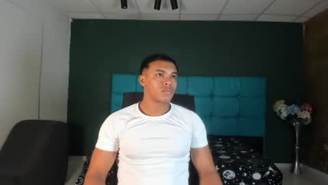 Snapshot of sexy_bigcock01 chatting on 02.06.25 sexy_bigcock01 online show from 02.06.25