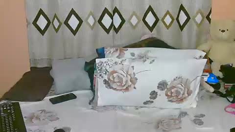 Snapshot of sexy_bluegirl chatting on 11.26.25 sexy_bluegirl online show from 11.26.25