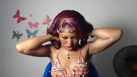 Snapshot of sexy_bluey247 chatting on 12.18.25 sexy_bluey247 online show from 12.18.25