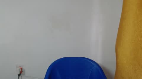 sexy_bluey247 online show from 05.05.26