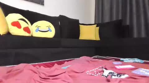 liya online show from 10.11.25