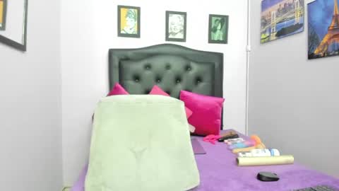 sexy_candy18x online show from 06.04.26