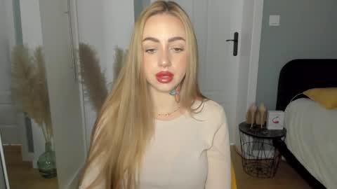 C o r a l i e online show from 05.09.26