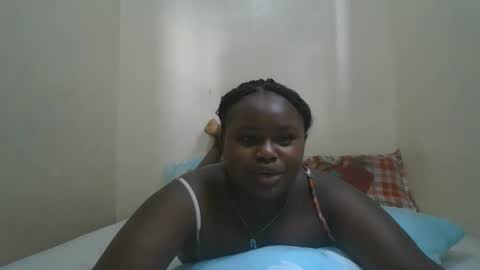 Snapshot of sexy_corn chatting on 12.04.25 Connie online show from 12.04.25