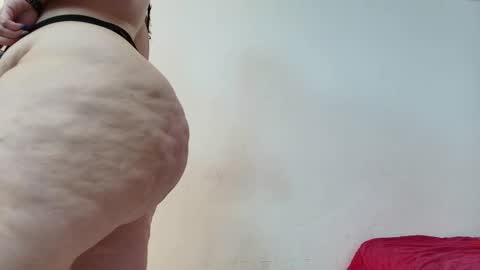 Snapshot of sexy_curvi chatting on 02.03.25 karla           instagram  online show from 02.03.25