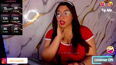 Snapshot of sexy_dani0 chatting on 07.24.26 DANIELA online show from 07.24.26