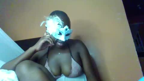 Snapshot of sexy_daniellah chatting on 03.25.26 daniella online show from 03.25.26