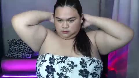 Snapshot of sexy_devotion chatting on 02.25.25 ALFREA online show from 02.25.25