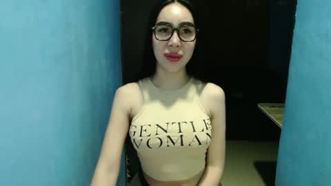Snapshot of sexy_emily92 chatting on 03.16.26 sexy_emily92 online show from 03.16.26