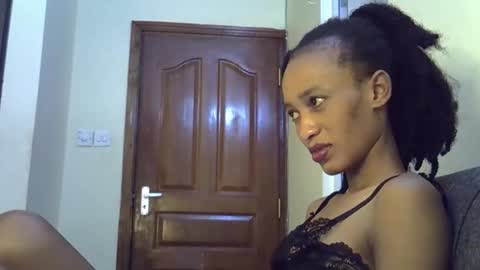 Snapshot of sexy_janny chatting on 12.02.25 Janny online show from 12.02.25