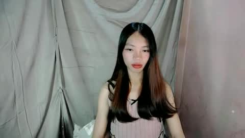 Snapshot of sexy_jeann chatting on 12.03.25 Shane online show from 12.03.25